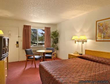 Knights Inn Aurora Εξωτερικό φωτογραφία